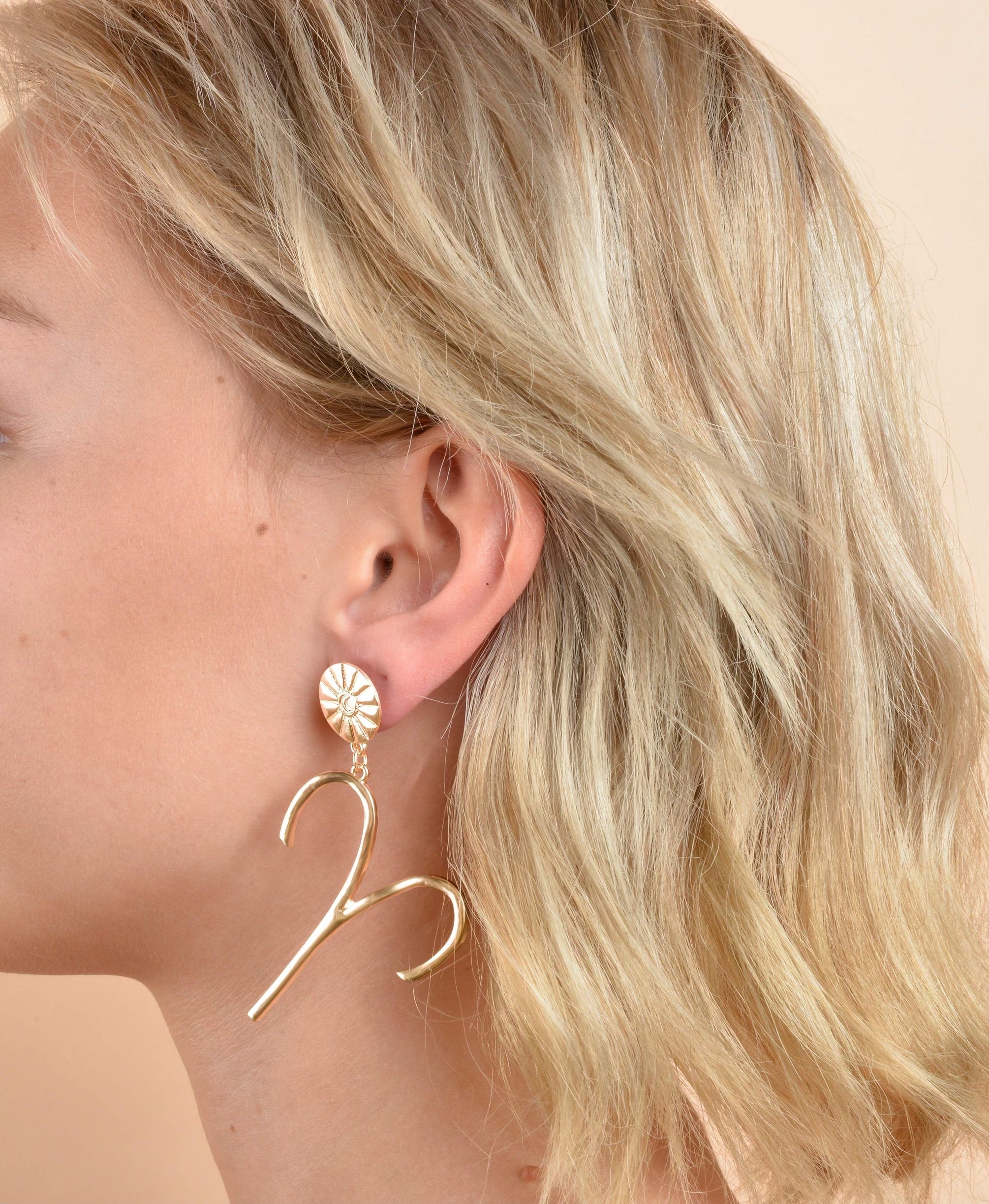 {{ Zodiac sign jewelry }} {{ zodiac jewelry men }} {{ zodiac jewelry gifts }} {{ zodiac earrings }} {{ zodiac necklaces }} {{ birthday gifts for him}} {{ zodiac bracelets}} {{ astrology jewelry}}